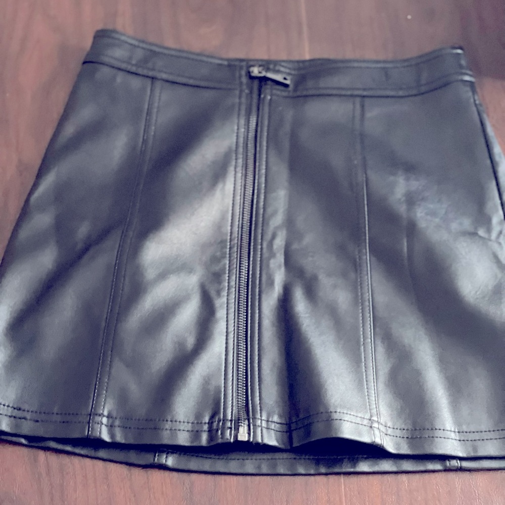 Guess faux leather mini skirt